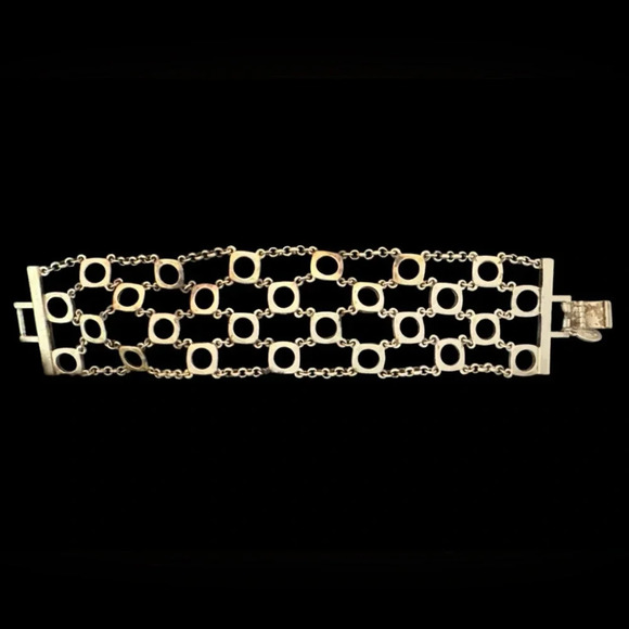 Cookie Lee silver costume jewelry woven circle mesh bracelet - Picture 1 of 5